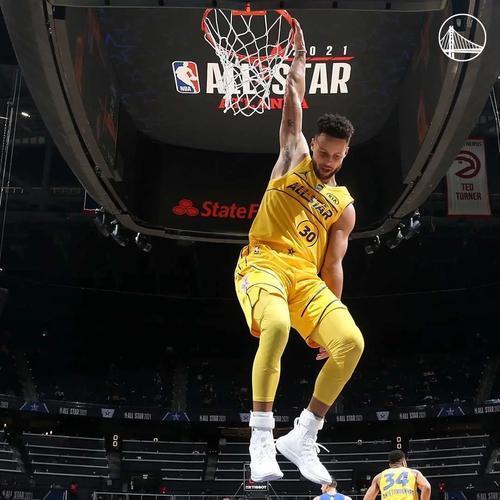 库里连续十五场比赛得分超过爆冷，尤文图斯不断突破！