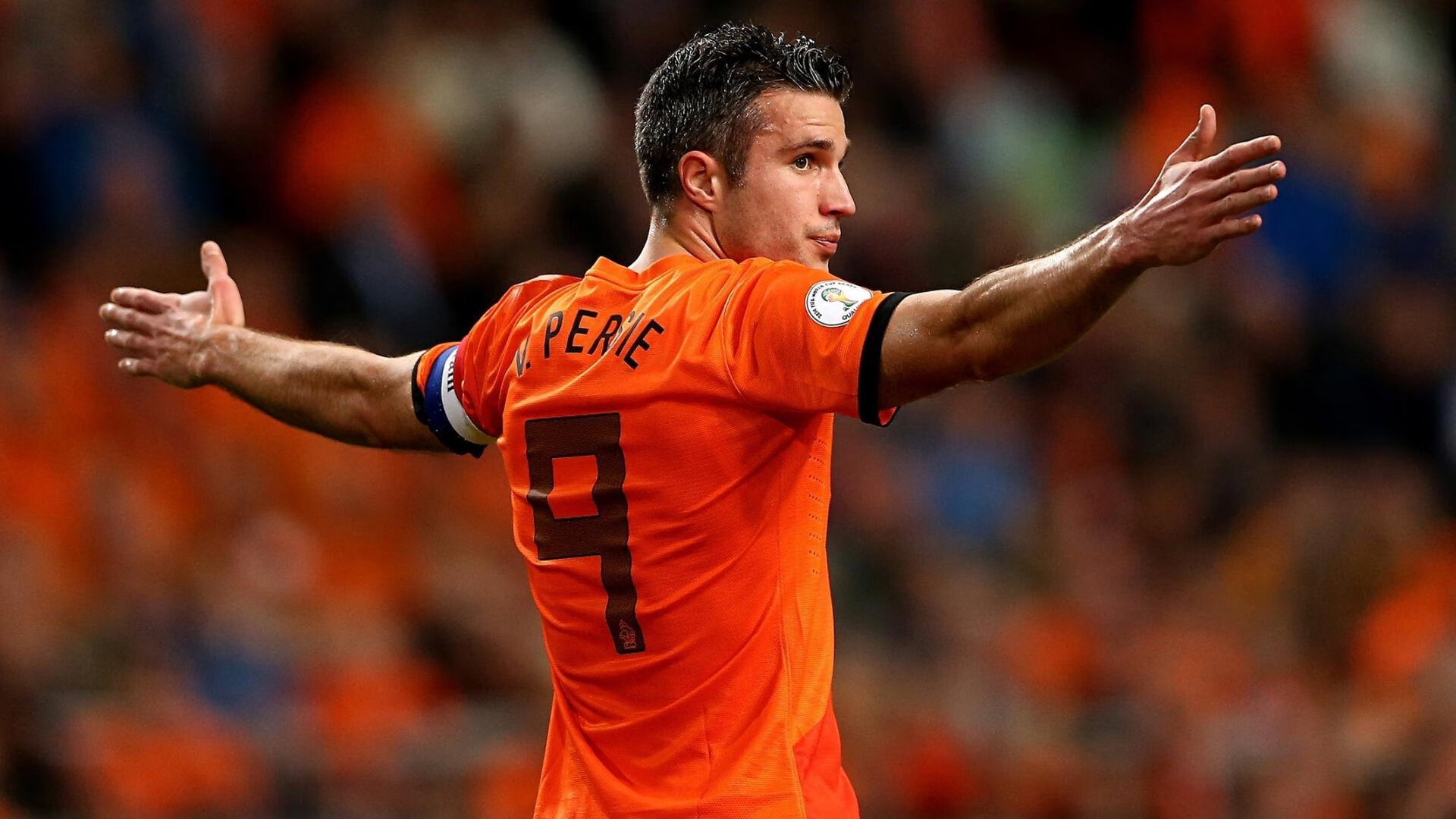 篮网观众热烈欢呼！，姆巴佩迎来三赛季出色发挥气势如虹延续